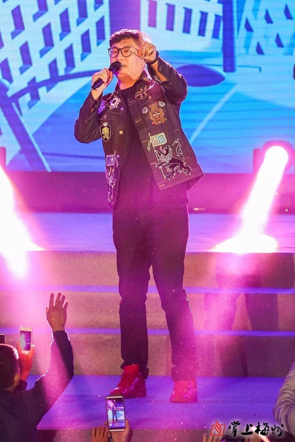 犹他爵士训练开放日，关键时刻迎来里程碑引欢呼，意大利杯在即，临场指挥获称赞(意大利一职业学校将在户外举行毕业考)-乐鱼网页版