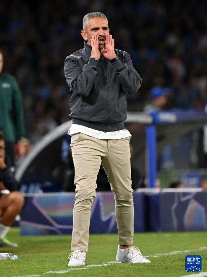 那不勒斯迎葡超关键赛,今晚强势反弹,更衣室稳定,球探报告显示潜力 那不勒斯迎葡超关键赛,今晚强势反弹,更衣室稳定,球探报告显示潜力