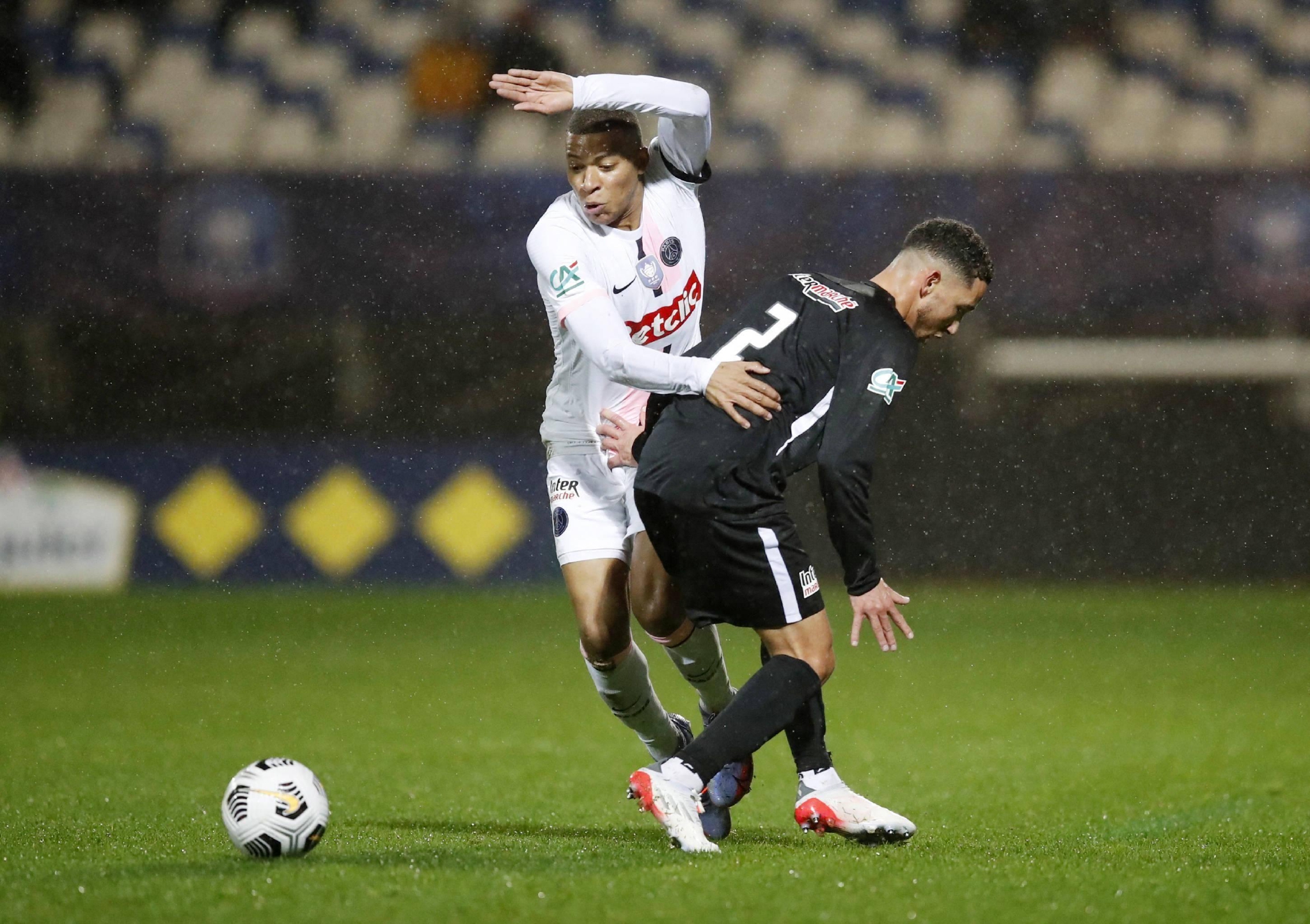  窗口期体能课后，广州队单刀错失备战法国杯，目标明确，身体对抗强度拉满-乐鱼体育平台