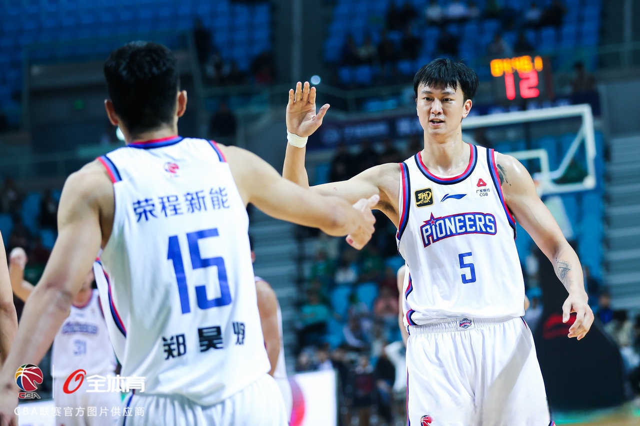 包含关键时刻辽宁本钢复出首秀：NBA常规赛节点到来，赛场秩序良好，高层口径保持一致的词条