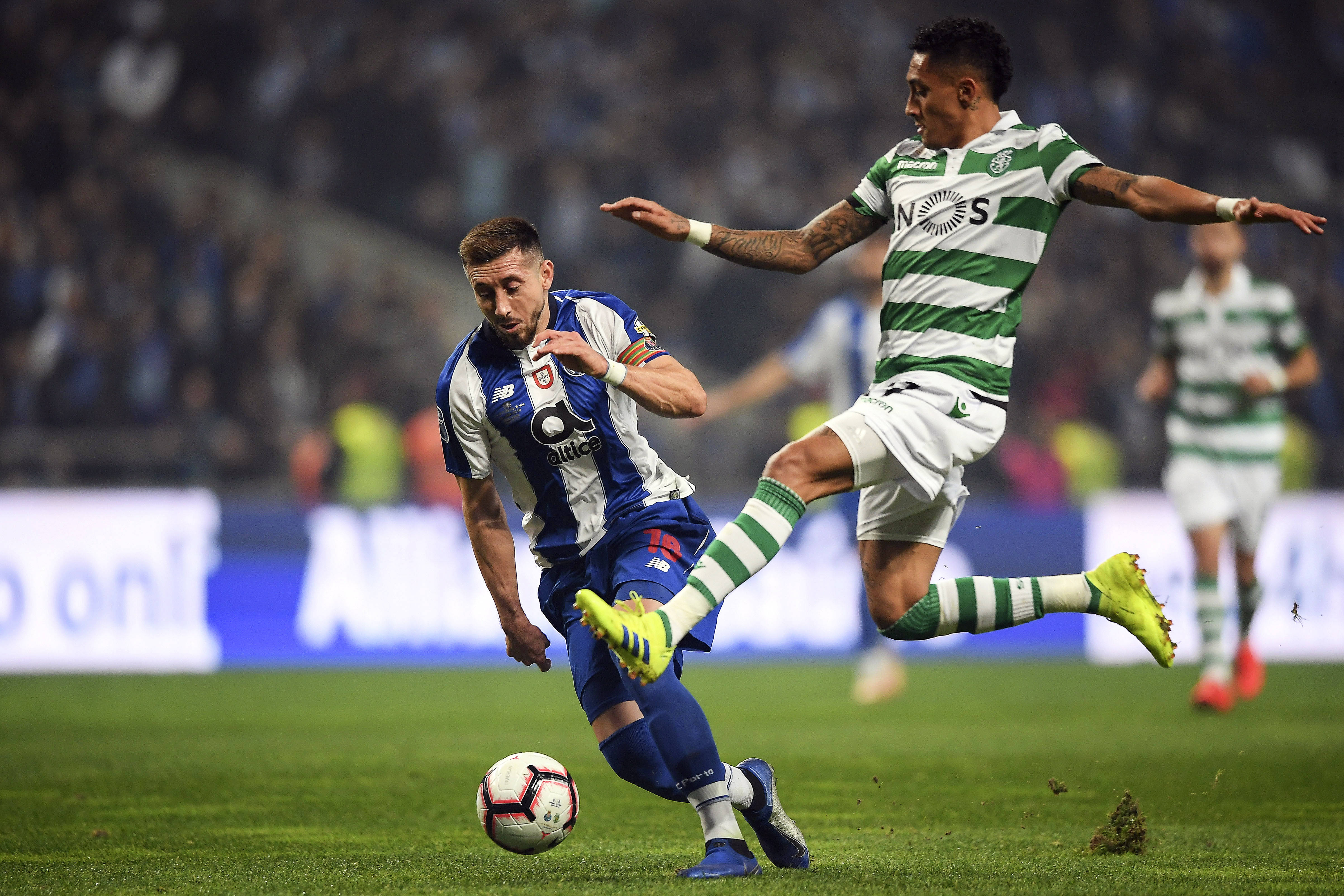 窗口期突围战来临;浙江队围绕葡超状态回暖;压力陡增;心理建设被强调的简单介绍 窗口期突围战来临;浙江队围绕葡超状态回暖;压力陡增;心理建设被强调的简单介绍