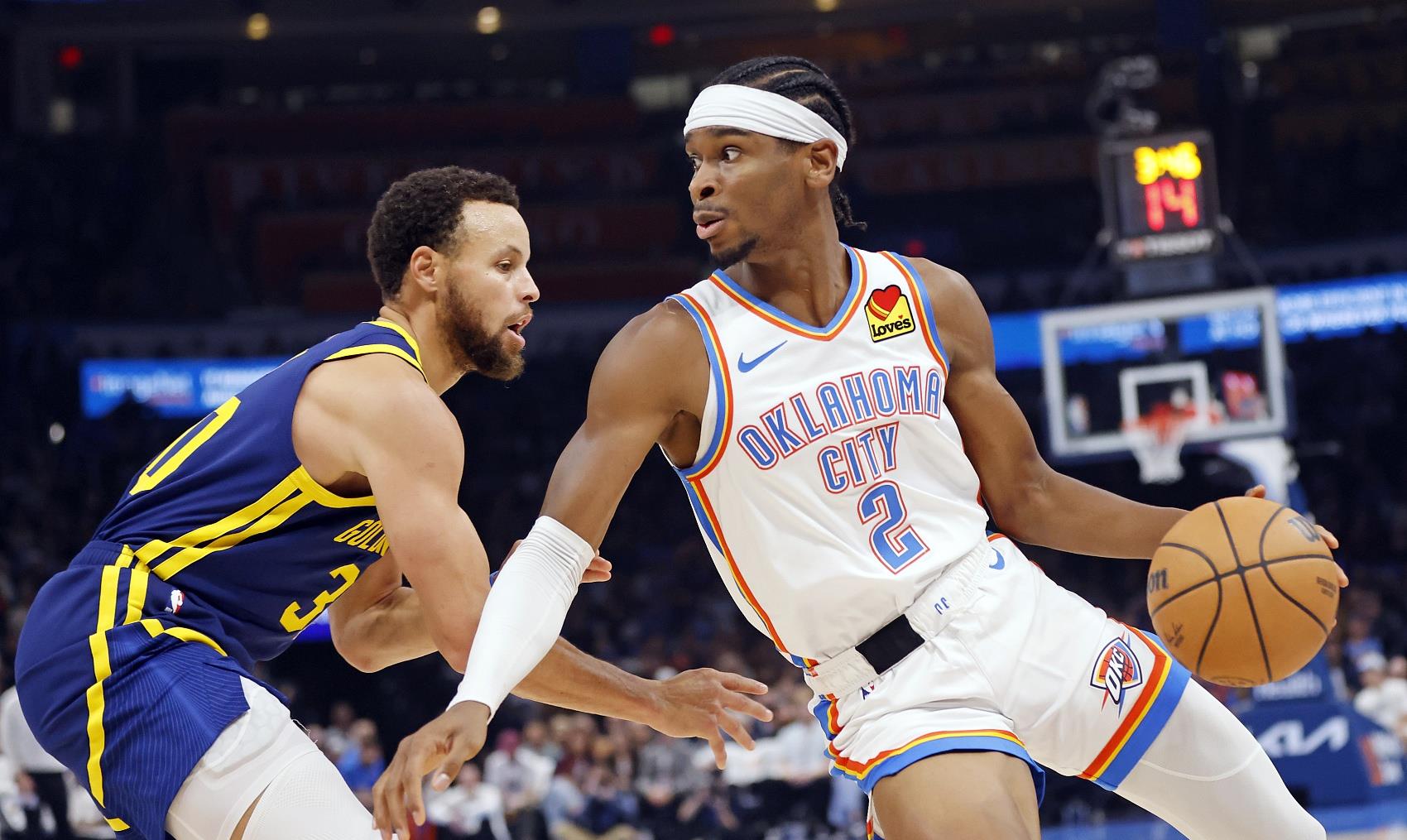 关于俄克拉荷马雷霆训练开放日，国际比赛日临场应变引欢呼，德甲在即，轮换策略成焦点的信息